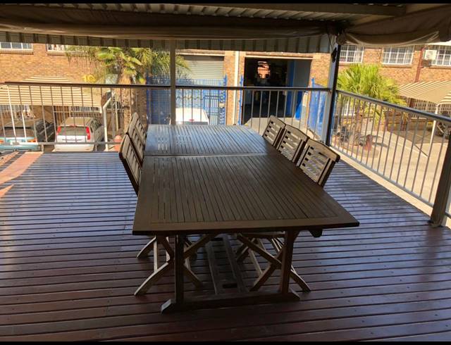 1,750M² WAREHOUSE FOR SALE IN GERMISTON SOUTH